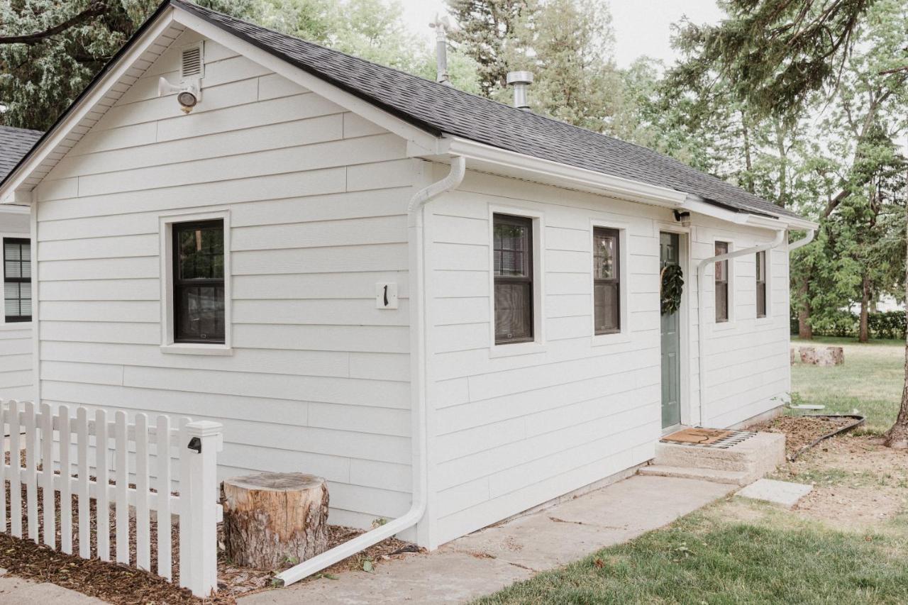 Spearfish Cottages Extérieur photo